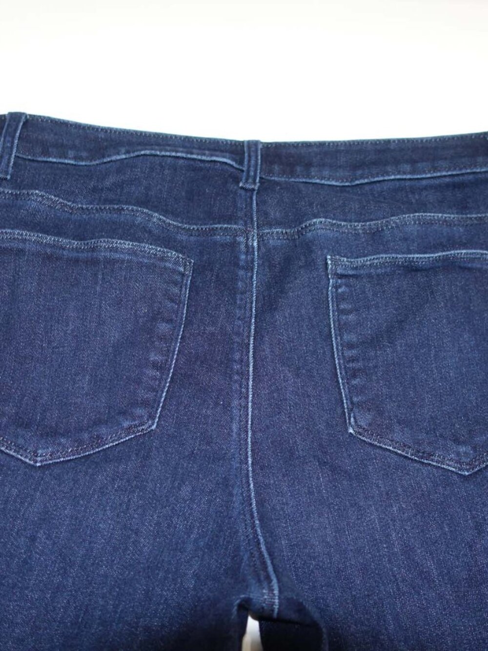 Chico's Women's Girlfriend Slim Leg Ankle Jeans Size 0.5 / 6 Perfefct Stretch - Picture 7 of 7